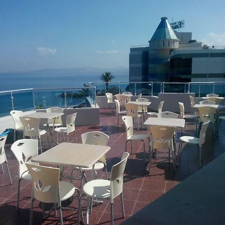 Hotell Art 3*